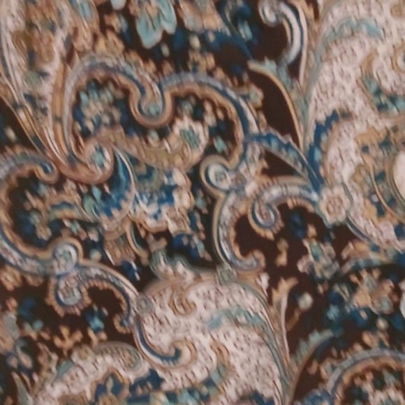 Top - Picture 2 of 2